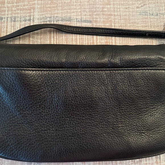 Gently loved Tory Burch Britten Convertible Clutch
Crossbody - Picture 5 of 5